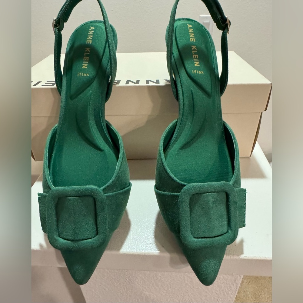 ⸻

Anne Klein iFlex Green Slingback Heels with Oversized Buckle
